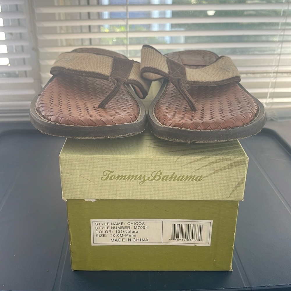 Tommy Bahama Natural style number M7004